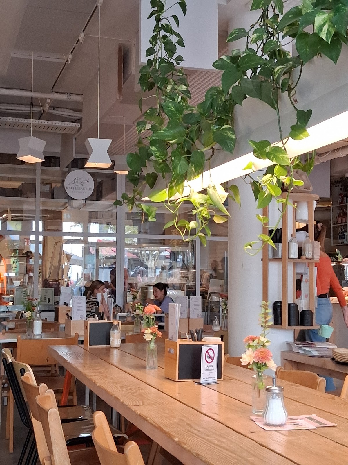 Kaffeesaurus: the place