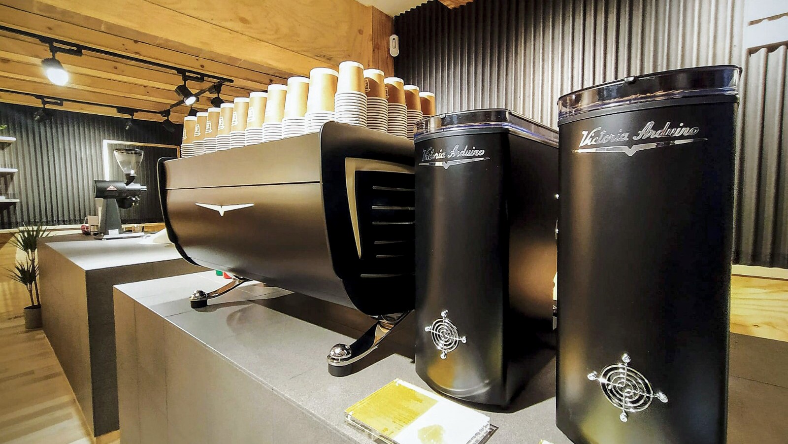 Syra Coffee - Passeig Sant Joan: the place