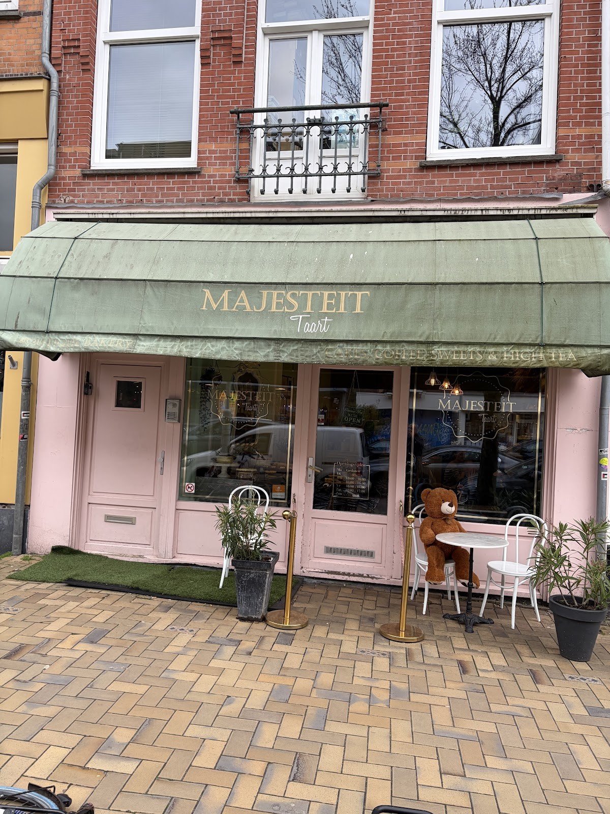 Majesteit Taart: the place