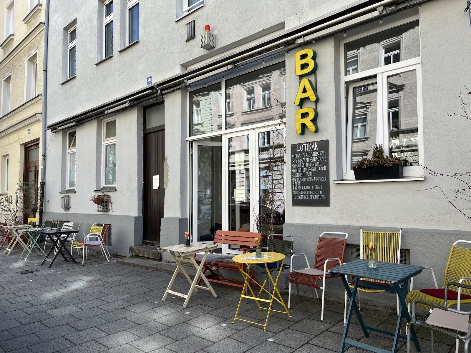 LottiBar: the place
