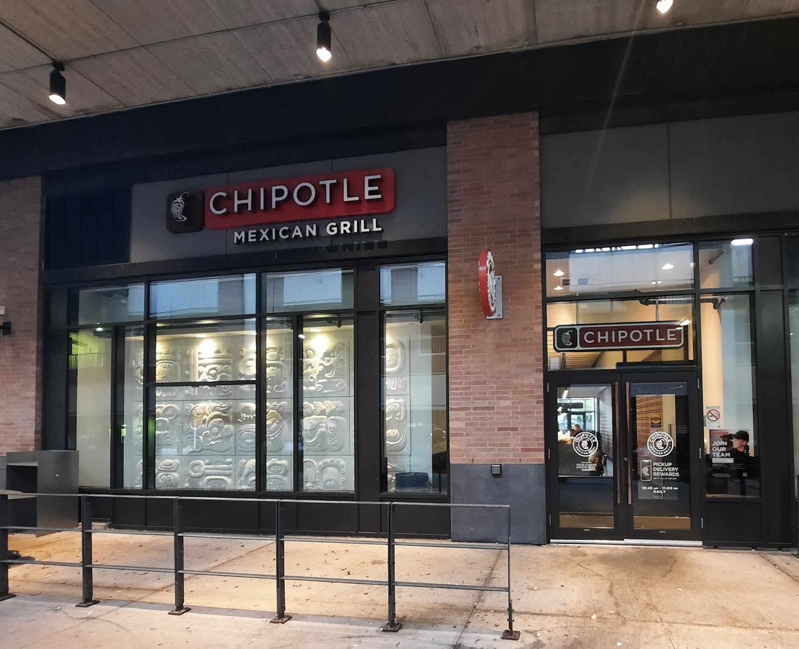 Chipotle St Clair: the place