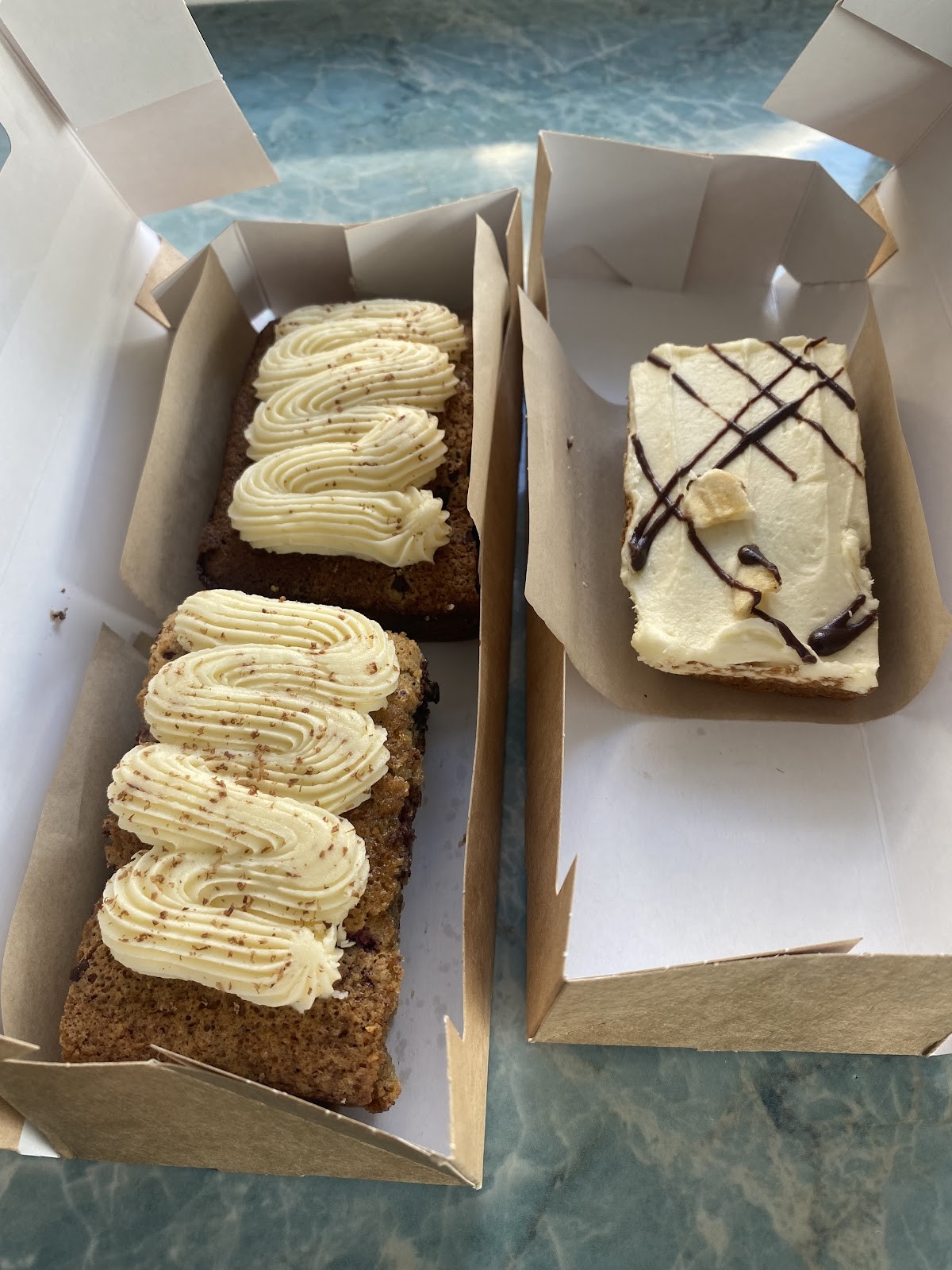The Brutally Honest Bakery: food & drinks
