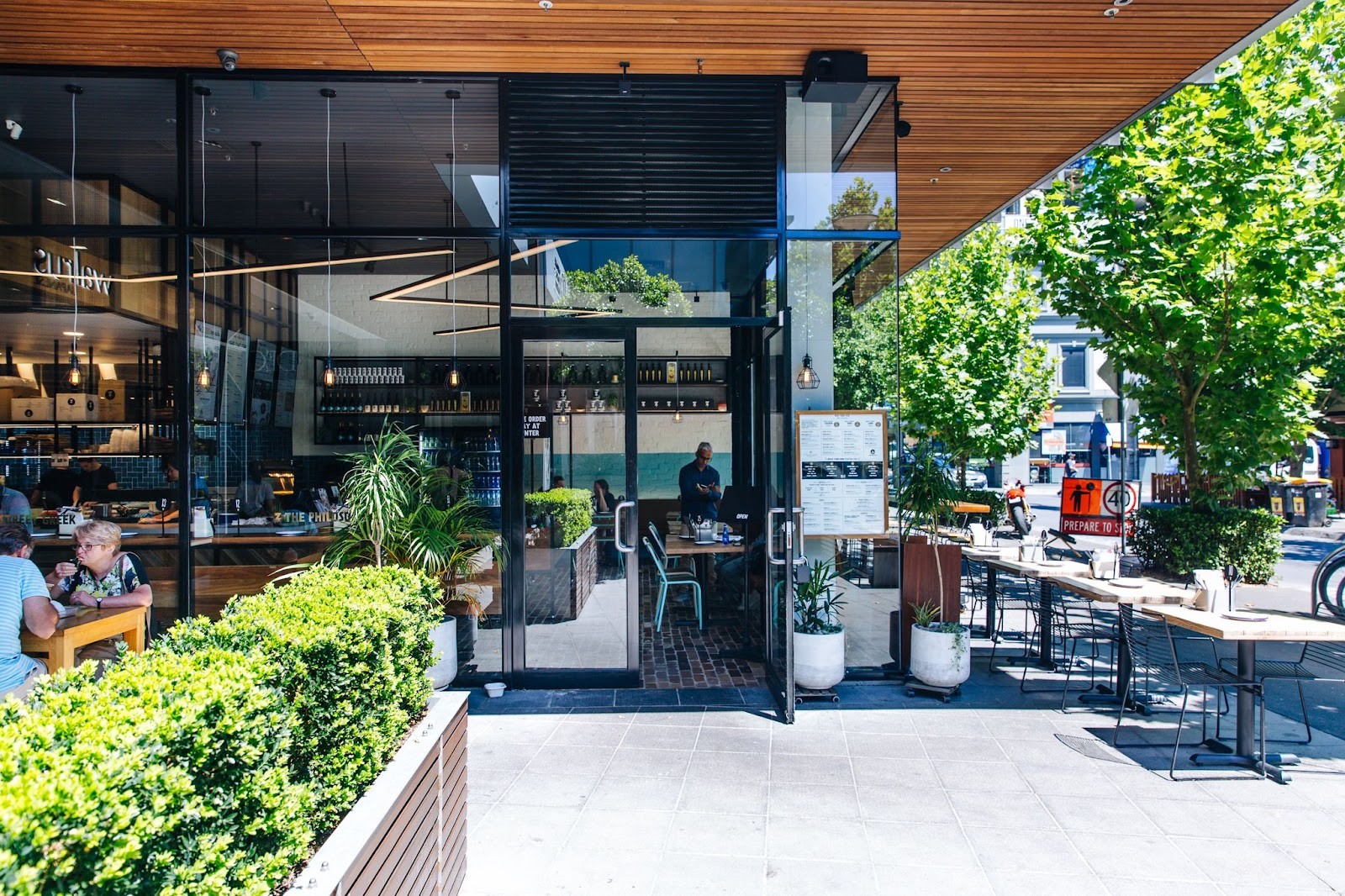 Zeus Street Greek Moonee Ponds: the place