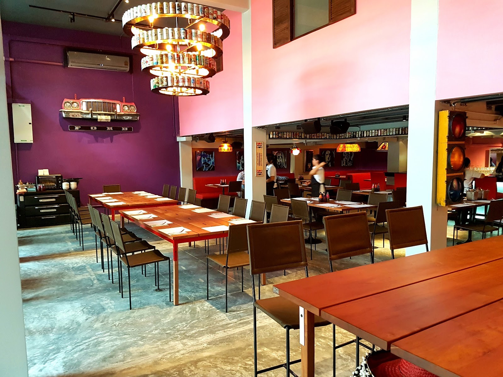 Charley Brown's Mexicana: the place