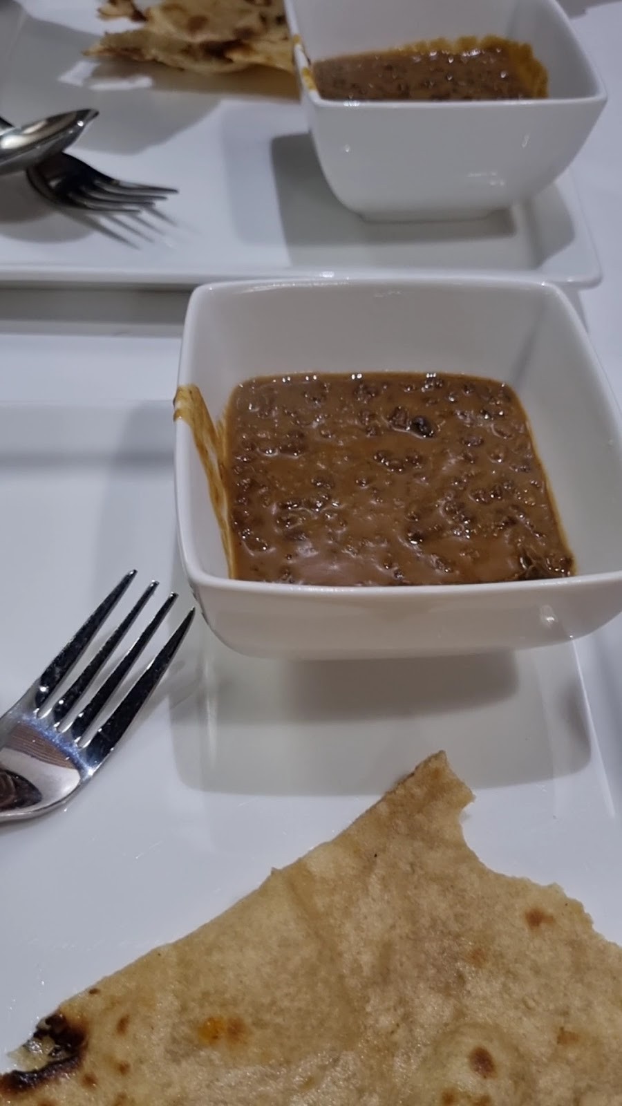 House of Dal Kitchen and Restaurant: food & drinks