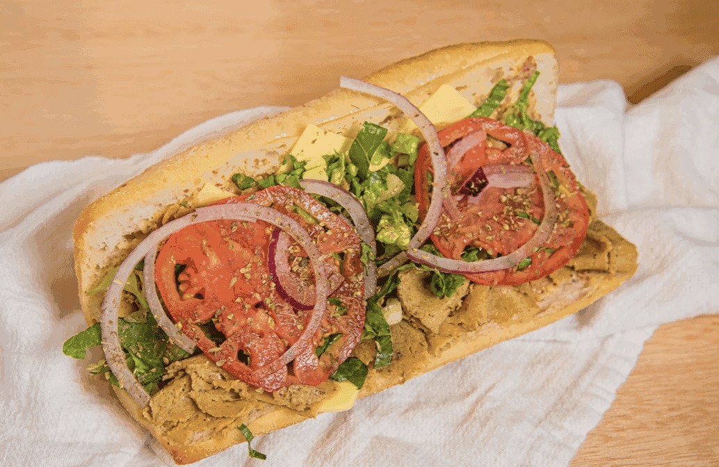 Luhv Vegan Bistro: food & drinks