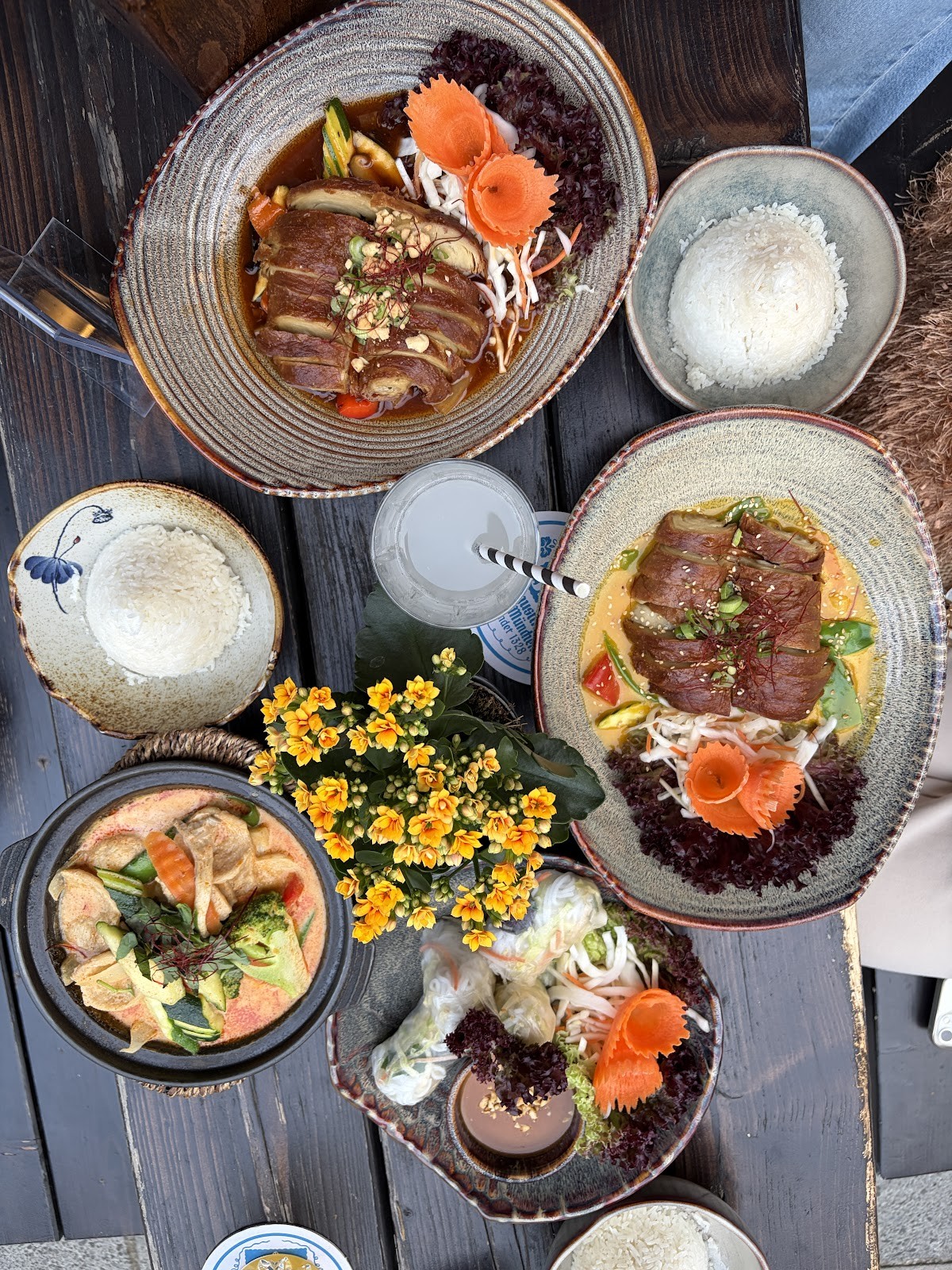 Soy Vegan München /vegan Restaurant: food & drinks