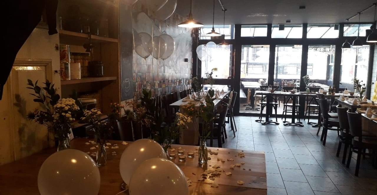 Double Zero Neapolitan Pizza: the place