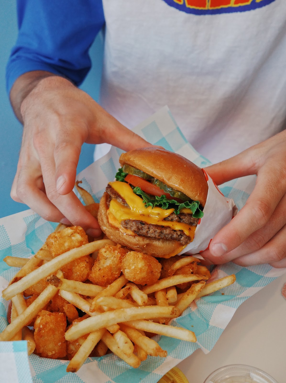 Monty's Good Burger Koreatown: food & drinks
