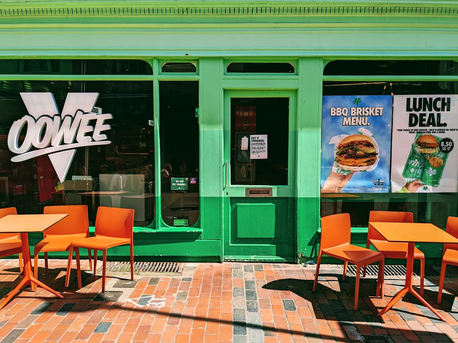 Oowee Vegan Brighton - Plant Based Burgers, Fried Chicken & Shakes.: the place