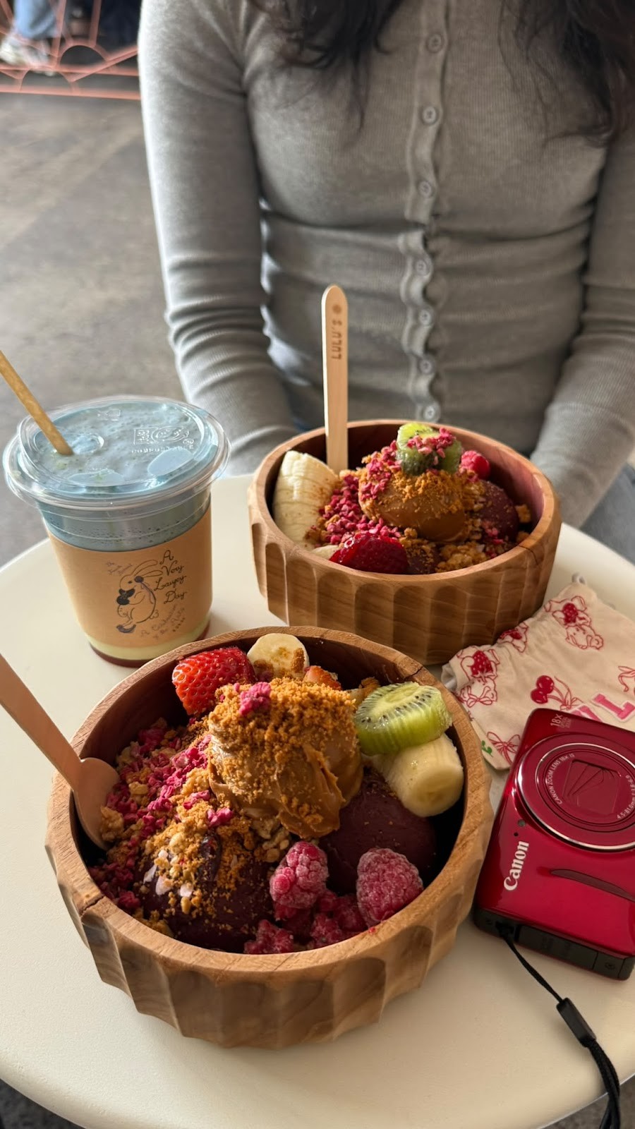 Lulu's Açai Bar: food & drinks