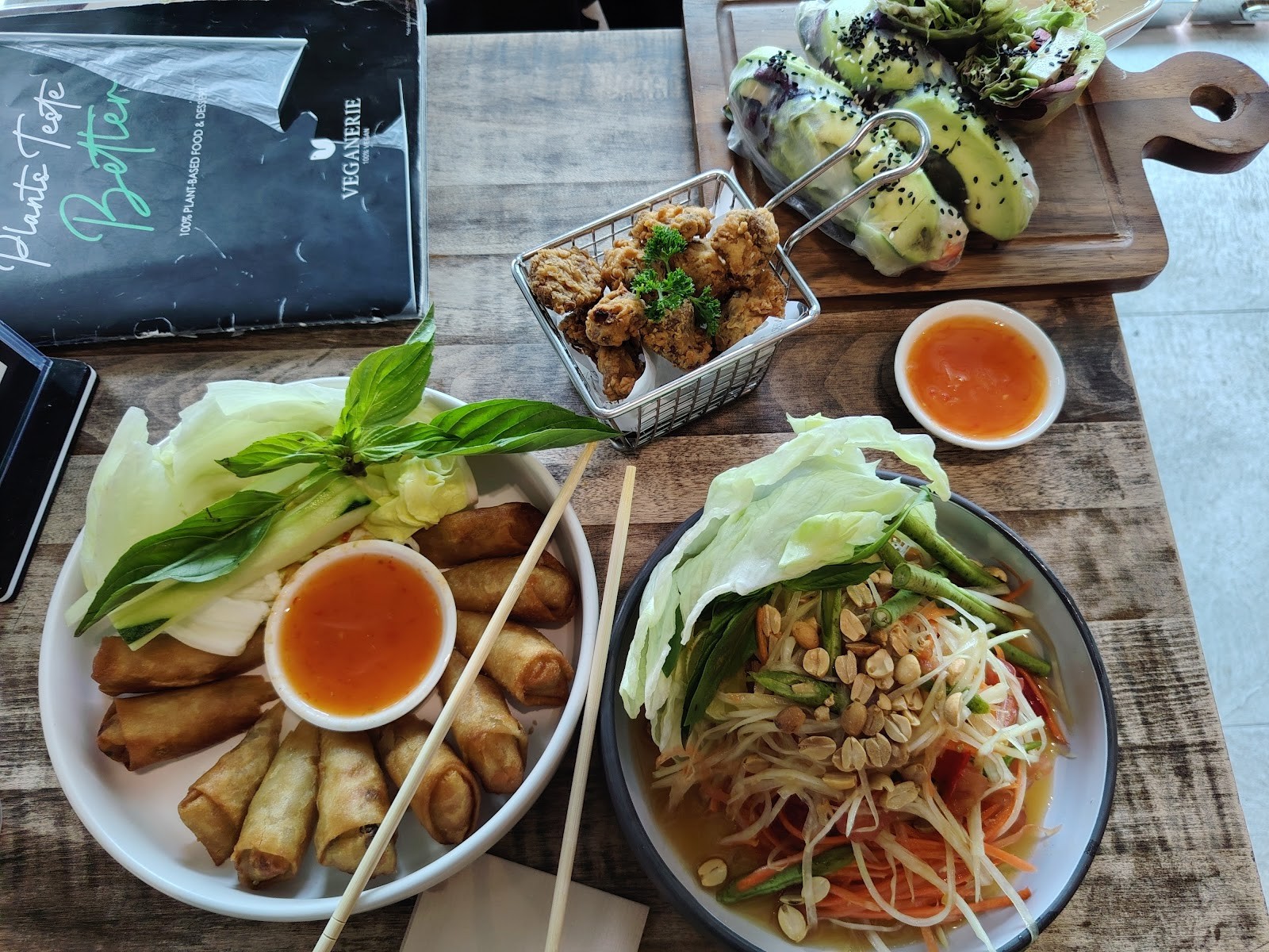 VEGANERIE Grand Palace (วีแกนเนอรี วัดพระแก้ว): food & drinks