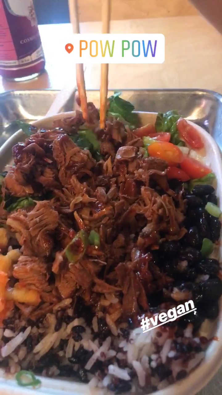 Pow Pow: food & drinks