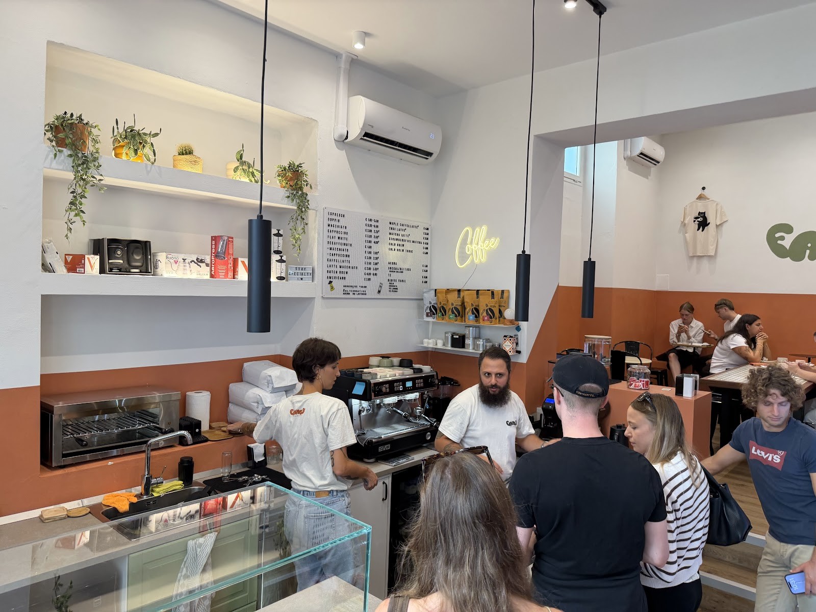 Fancy Bakery & Specialty coffee: the place
