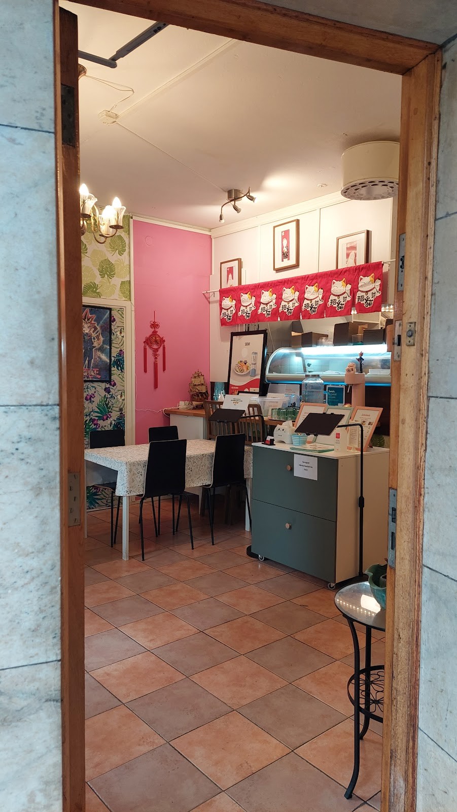 Ichiban Sushi Take & go: the place