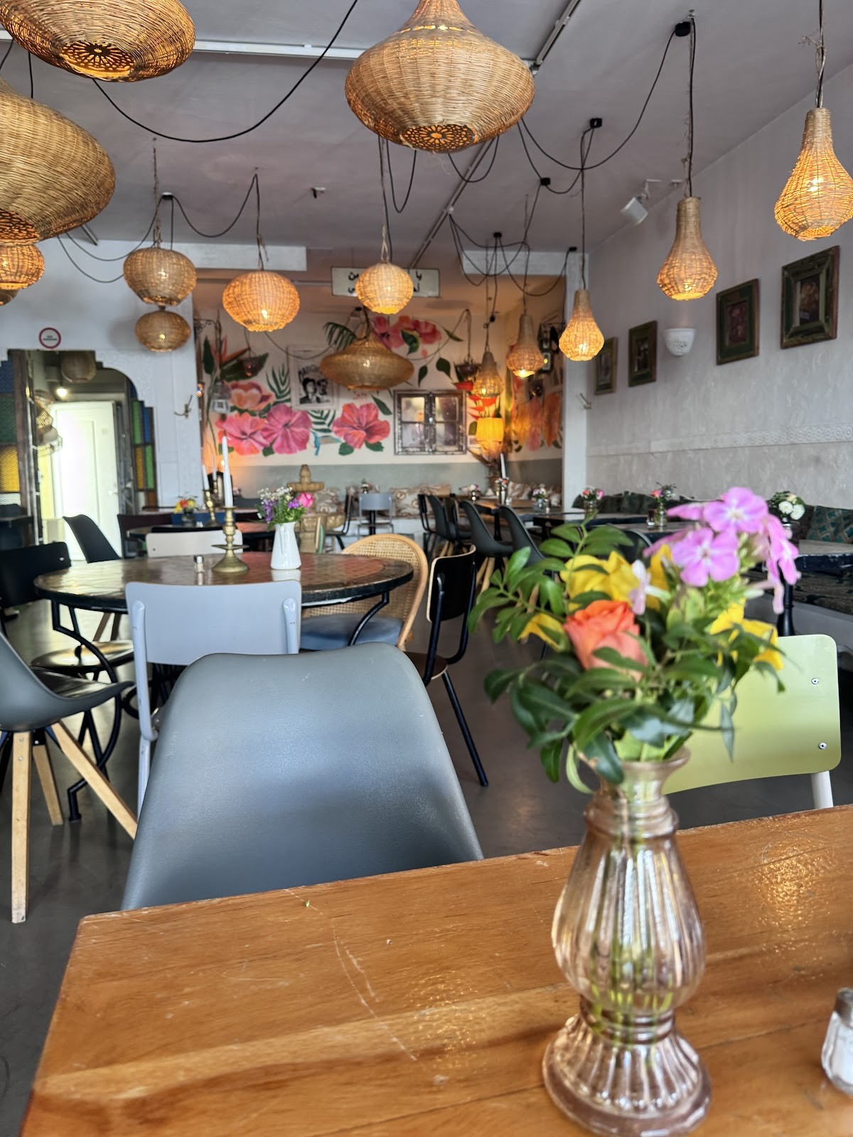 Picknick Café Bornheim: the place