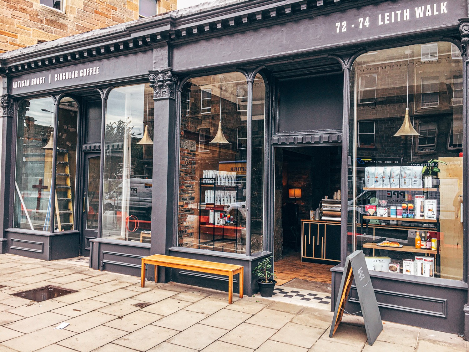 Artisan Roast Leith Walk: the place