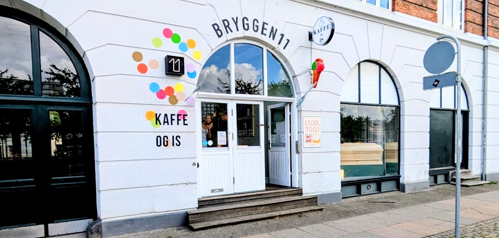 Bryggen 11 - Is & Kaffe: the place