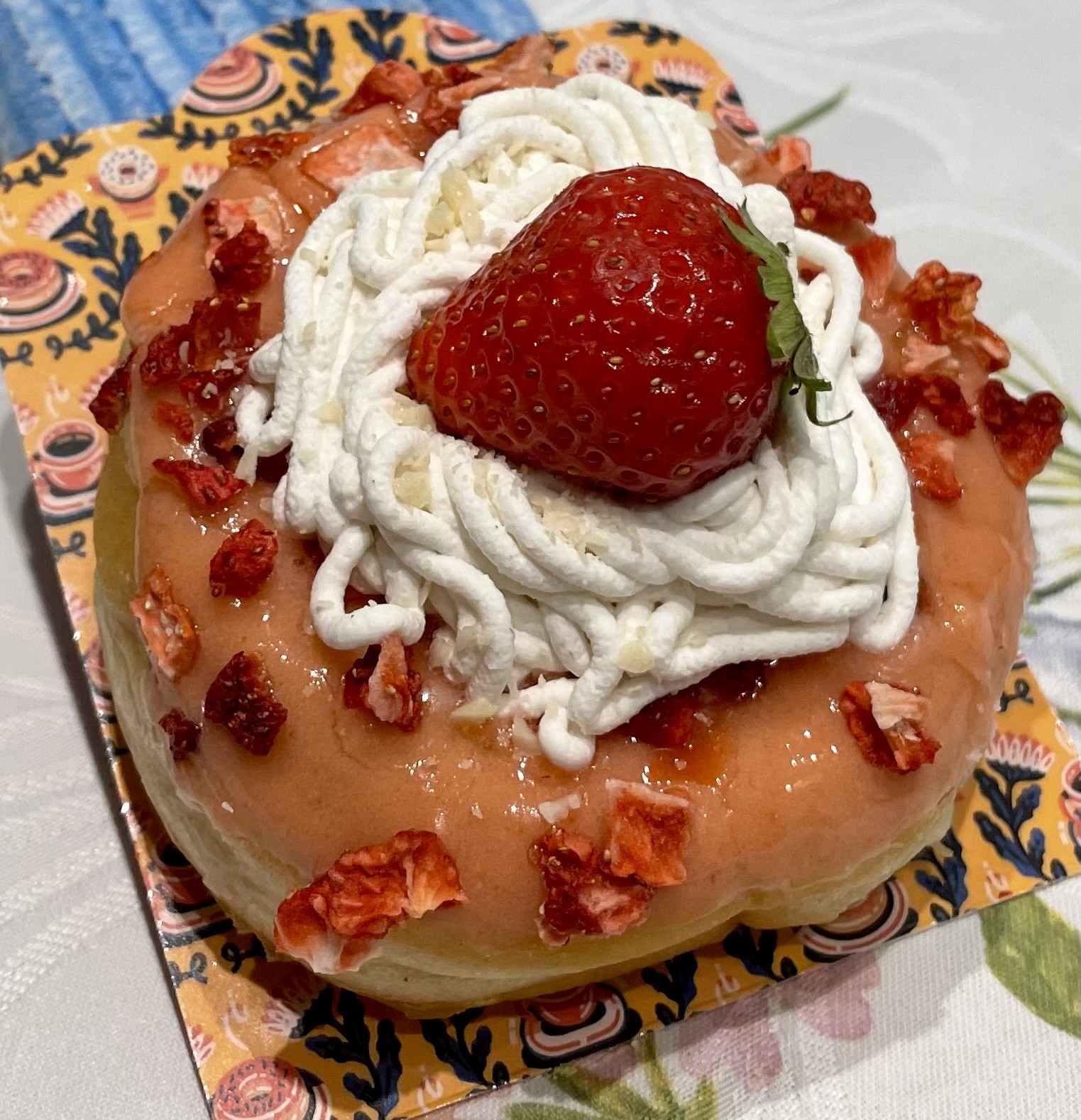 Brammibal's Donuts: food & drinks