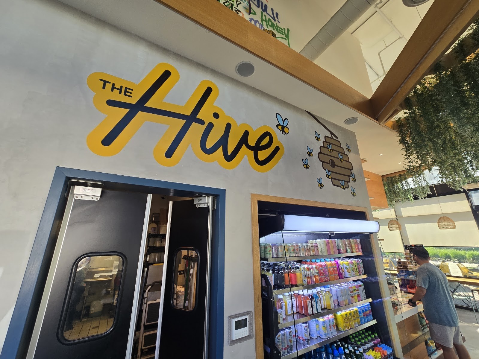 The Hive - Healthy Eats & Organic Cafe - MDR: the place