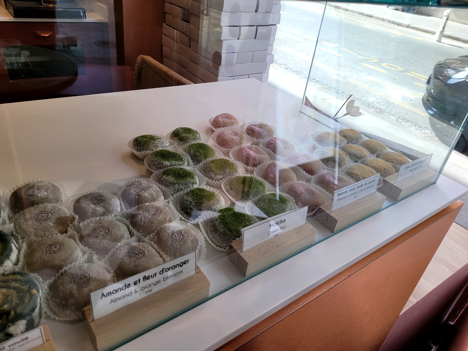 La Maison du Mochi: food & drinks
