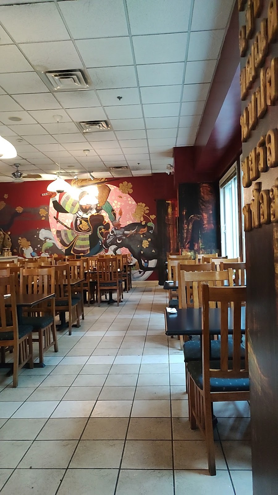 Thai Spoon and Sushi: the place