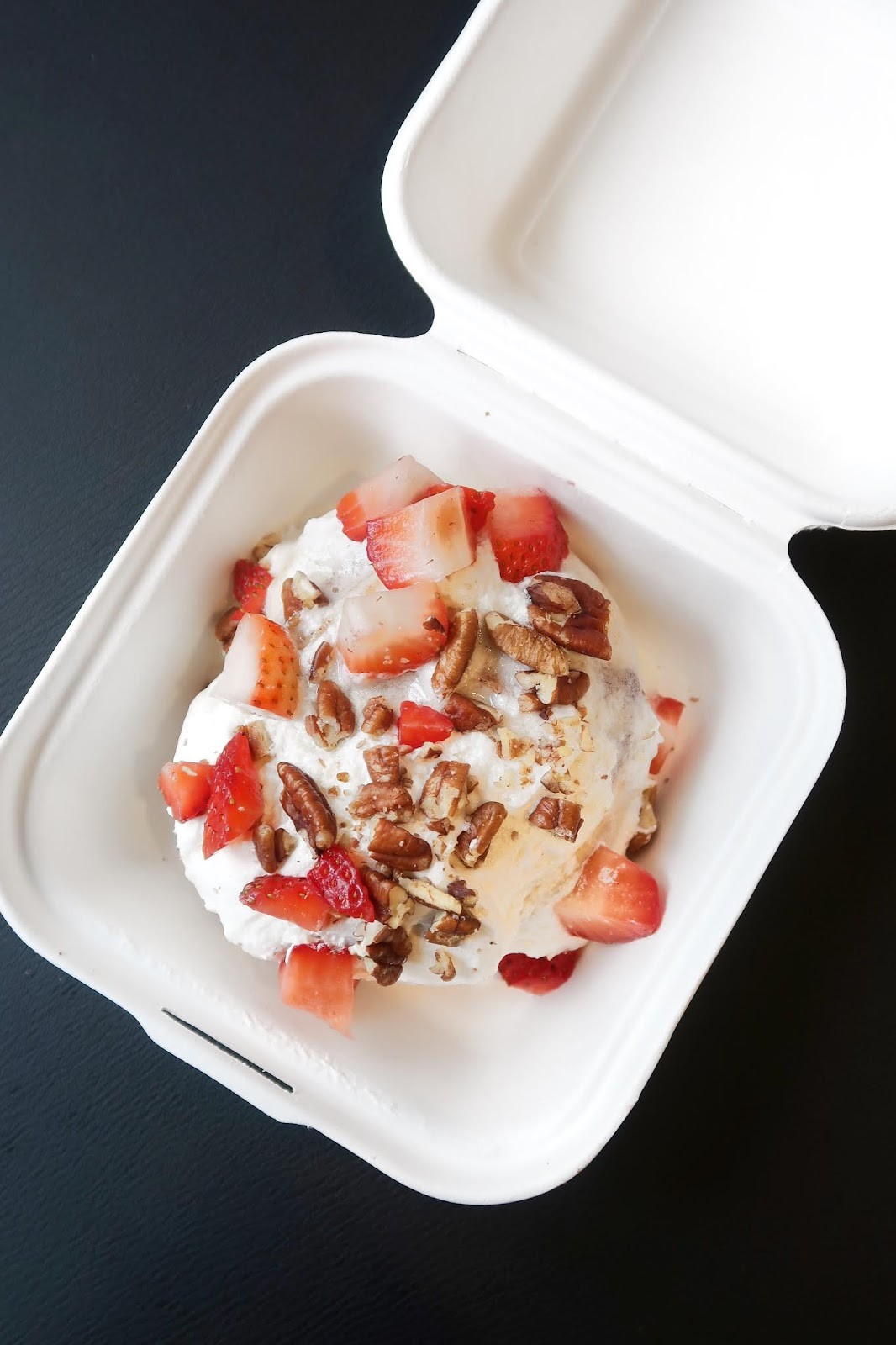 Cinnaholic: food & drinks