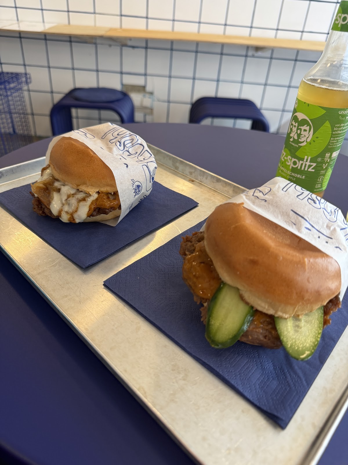 Breadbox: food & drinks