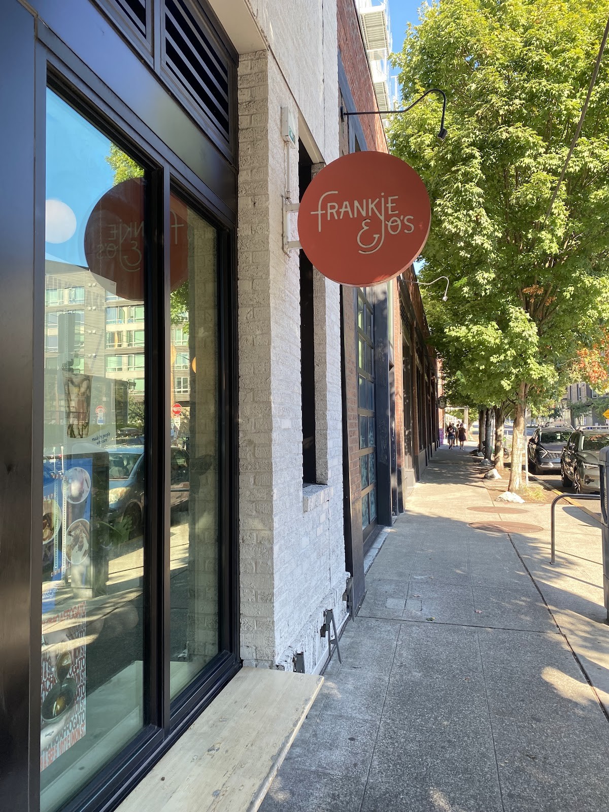 Frankie & Jo's - Capitol Hill: the place