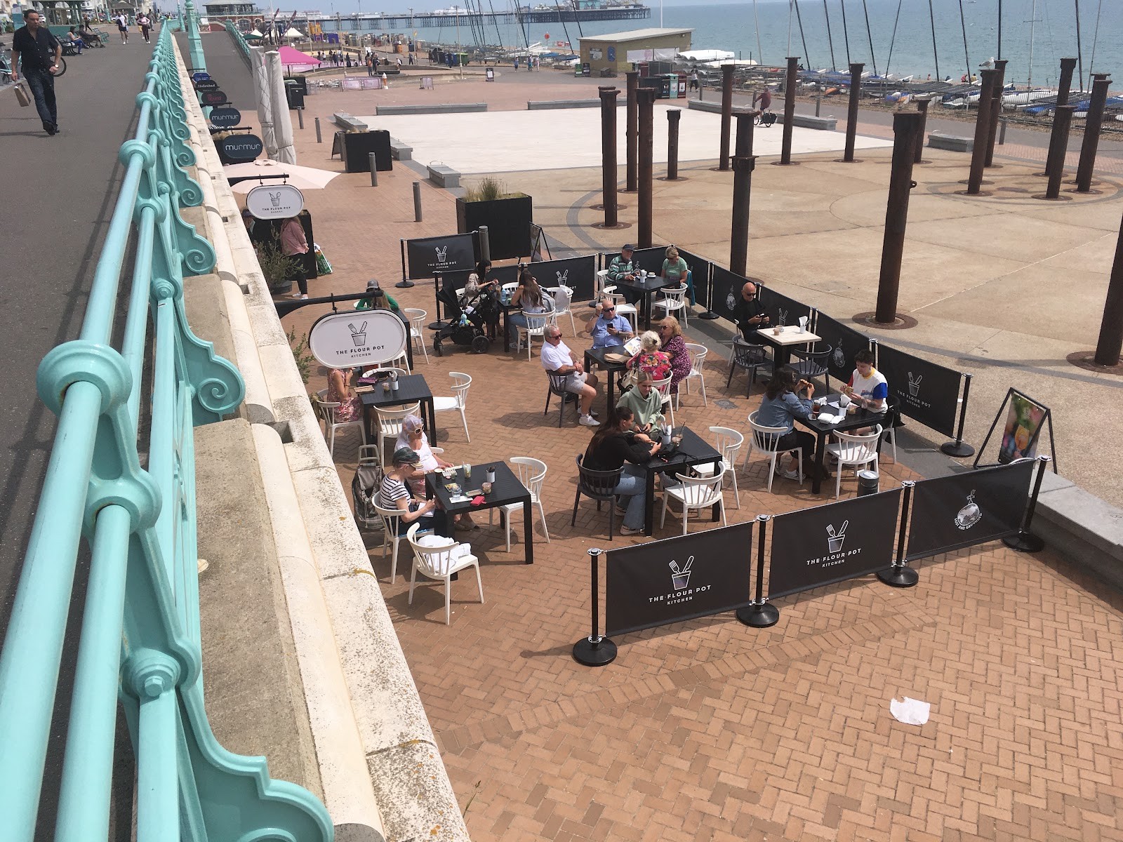 The Flour Pot Bakery - The Beach: the place