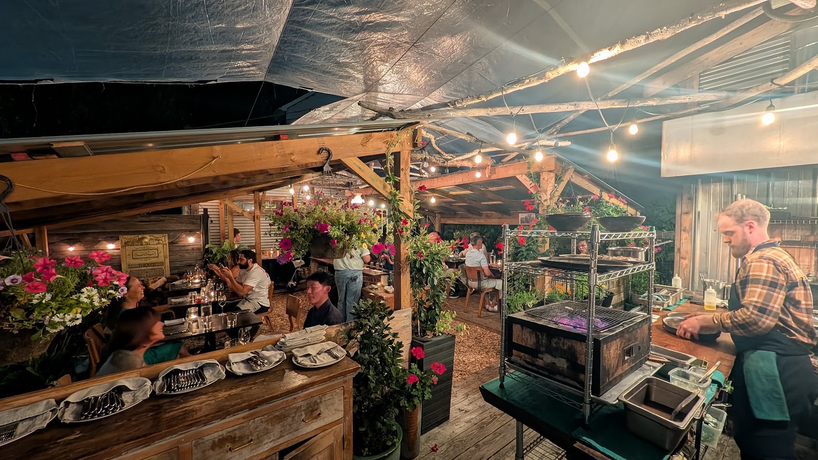 Actinolite Restaurant: the place