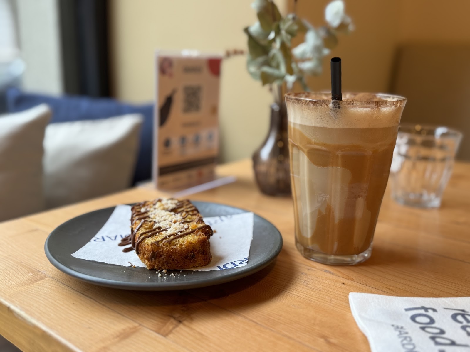 GIARDÍ: food & drinks