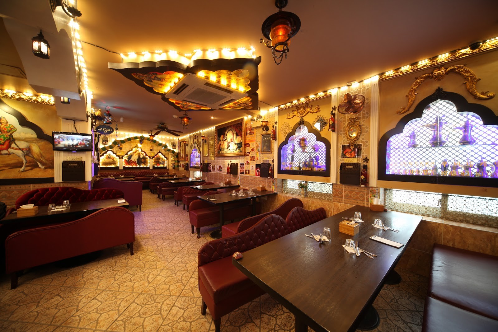 Persian Palace: the place