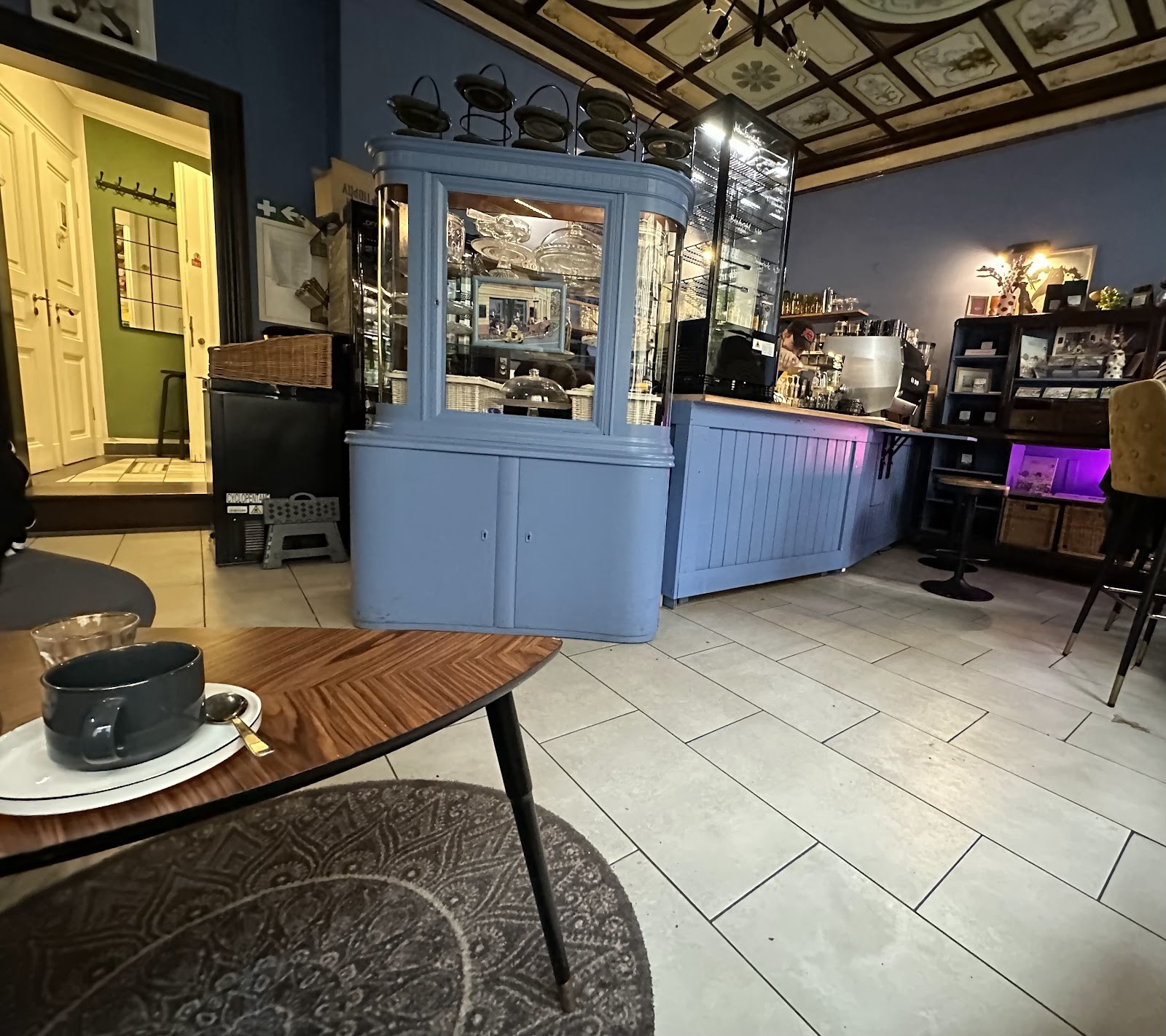 Fräulein Miramunkel: the place