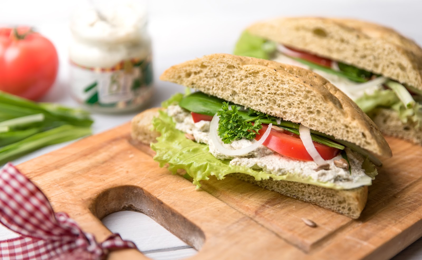 Lebe Gesund: Bäckerei & vegane Bio-Lebensmittel in München, frisches Gemüse – Bioladen & Biomarkt München mit Lieferservice: food & drinks