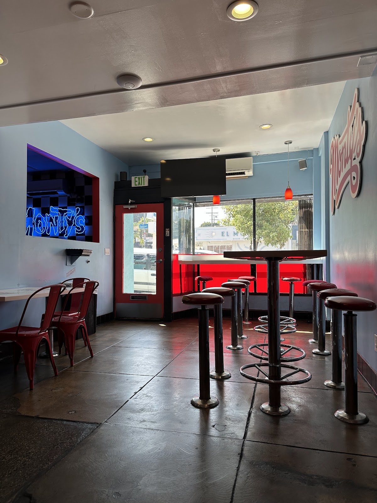 Monty's Good Burger Koreatown: the place