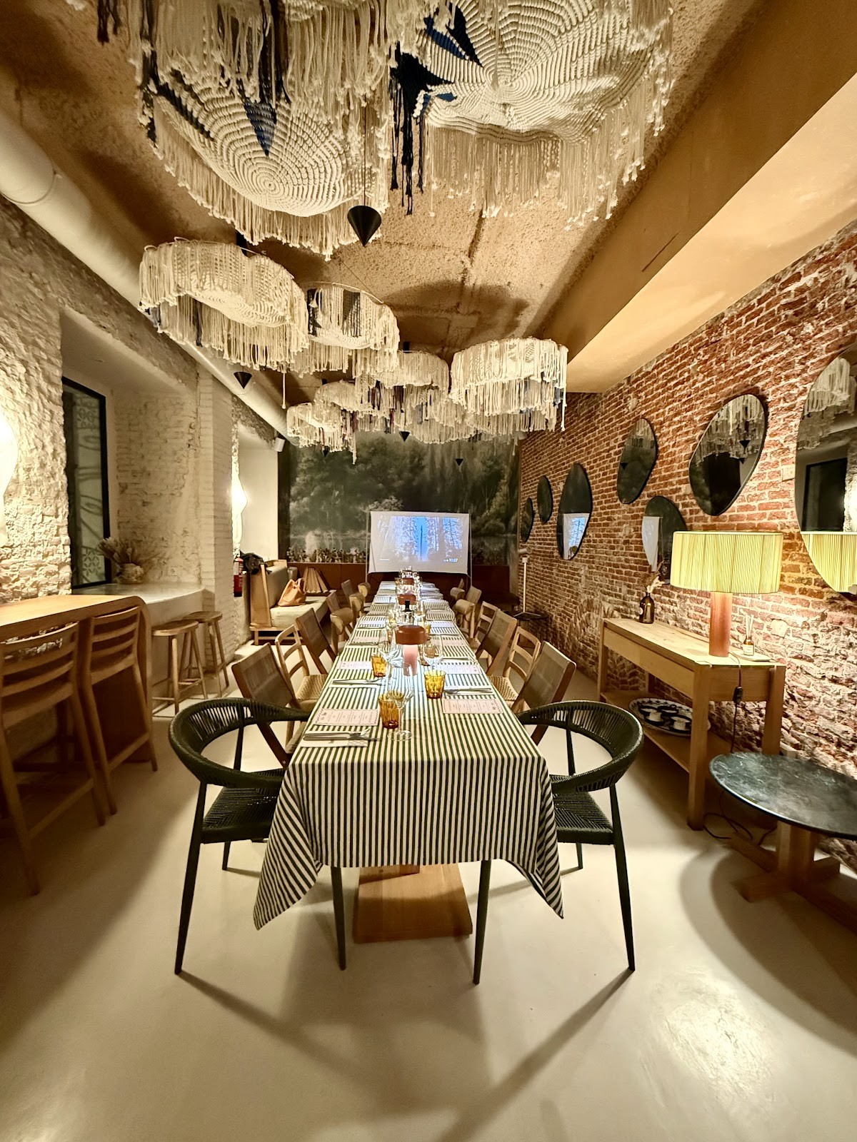 MÖOI Petit: the place