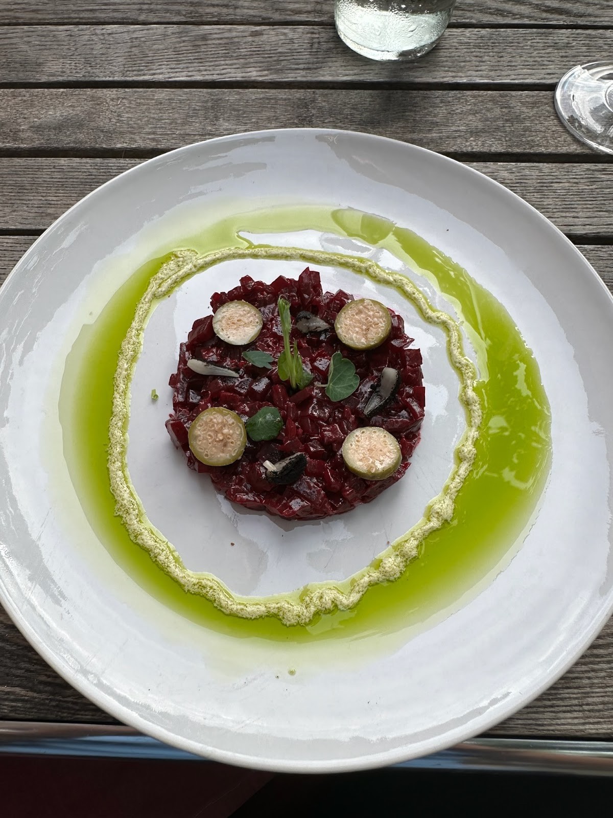 Tonka Restaurant: food & drinks