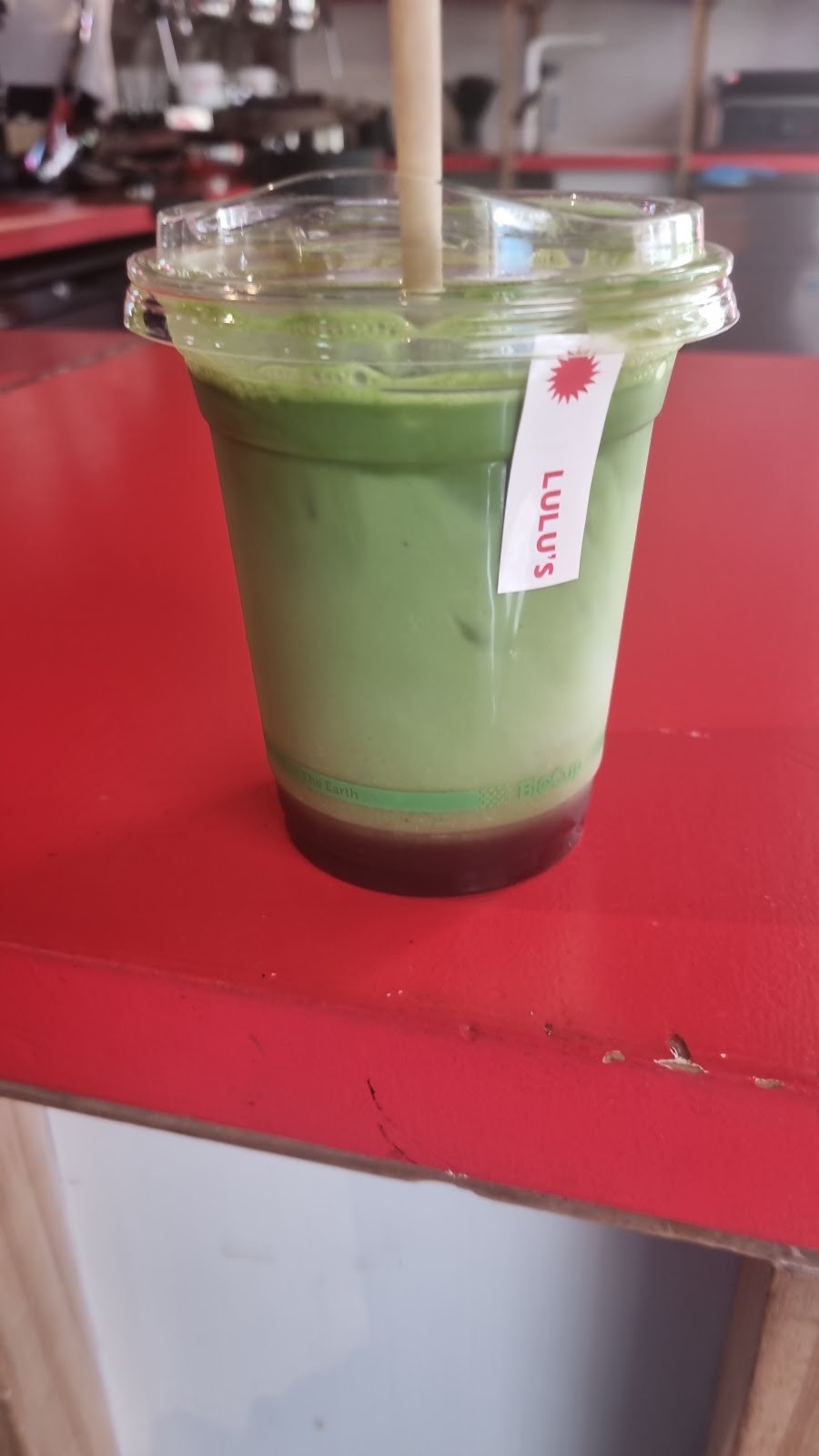 Lulu's Açai Bar: food & drinks
