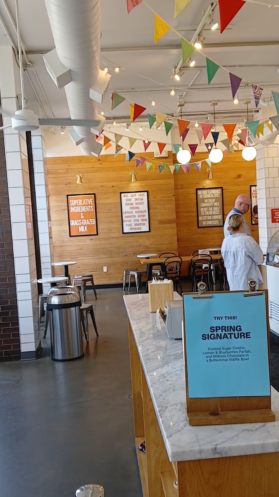 Jeni's Splendid Ice Creams: the place