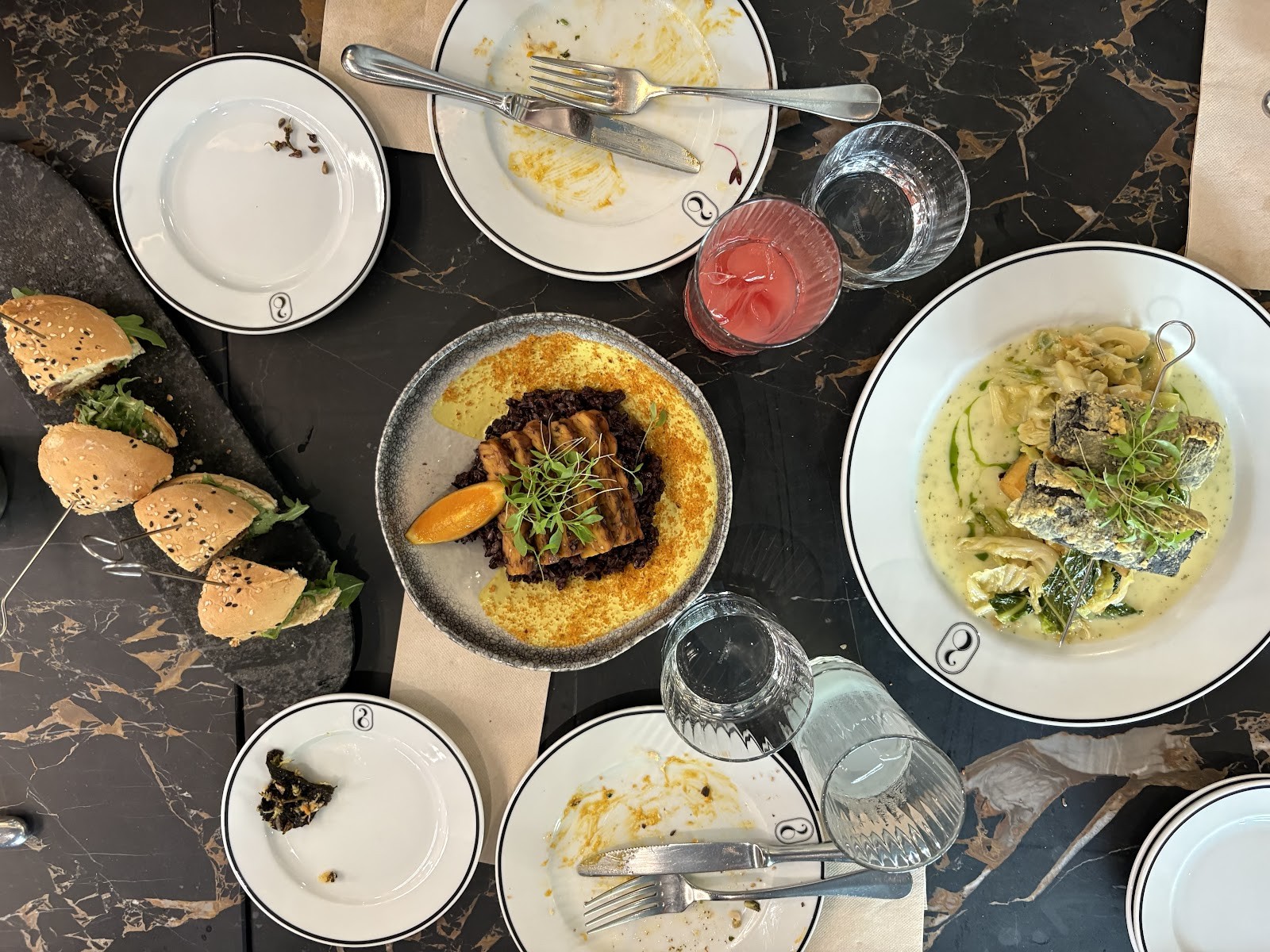 Ao 26: food & drinks