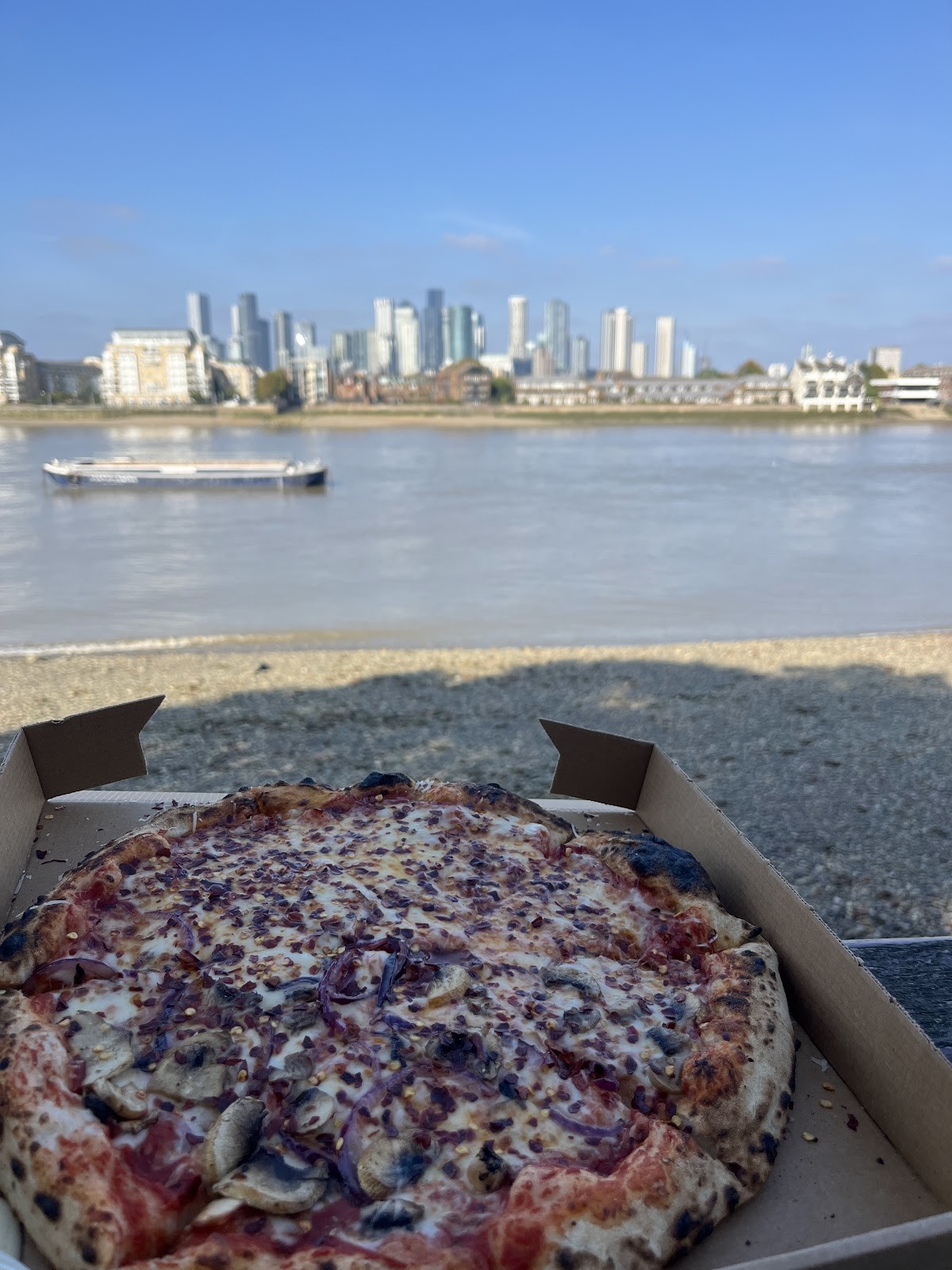 Pizza Shack: food & drinks
