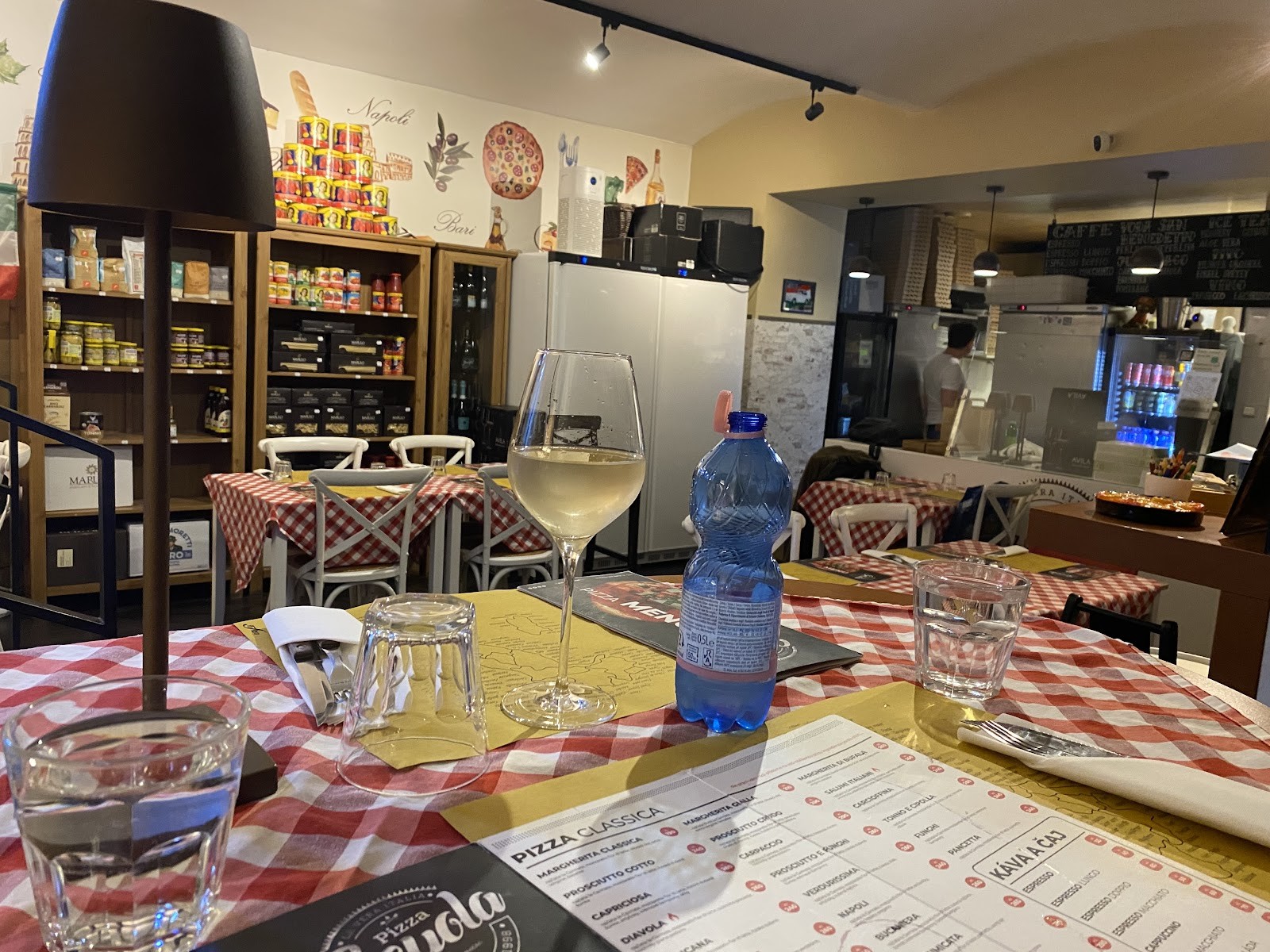 Pizza Scuola: the place