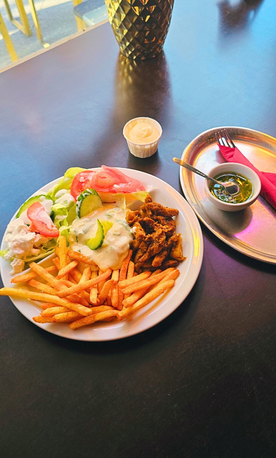 tschüüüsch – Vriends & Cosy Comfort Food: food & drinks