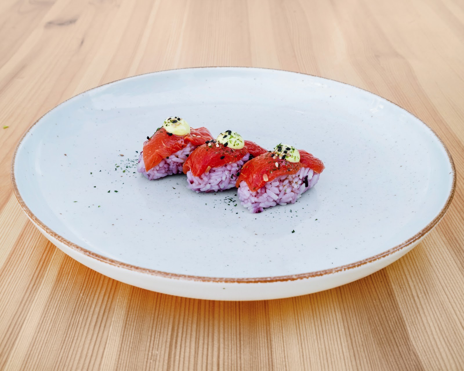 Nami Vegan Sushi: food & drinks