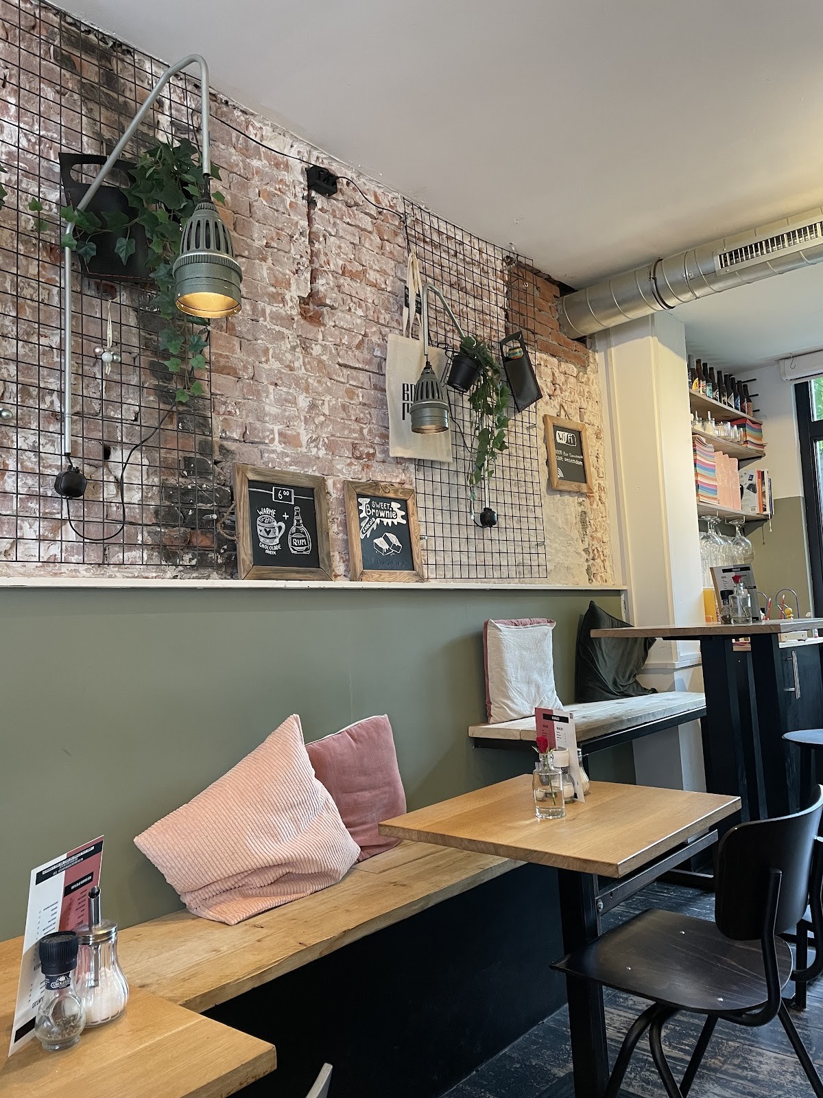 Bar Bouwmeester: the place