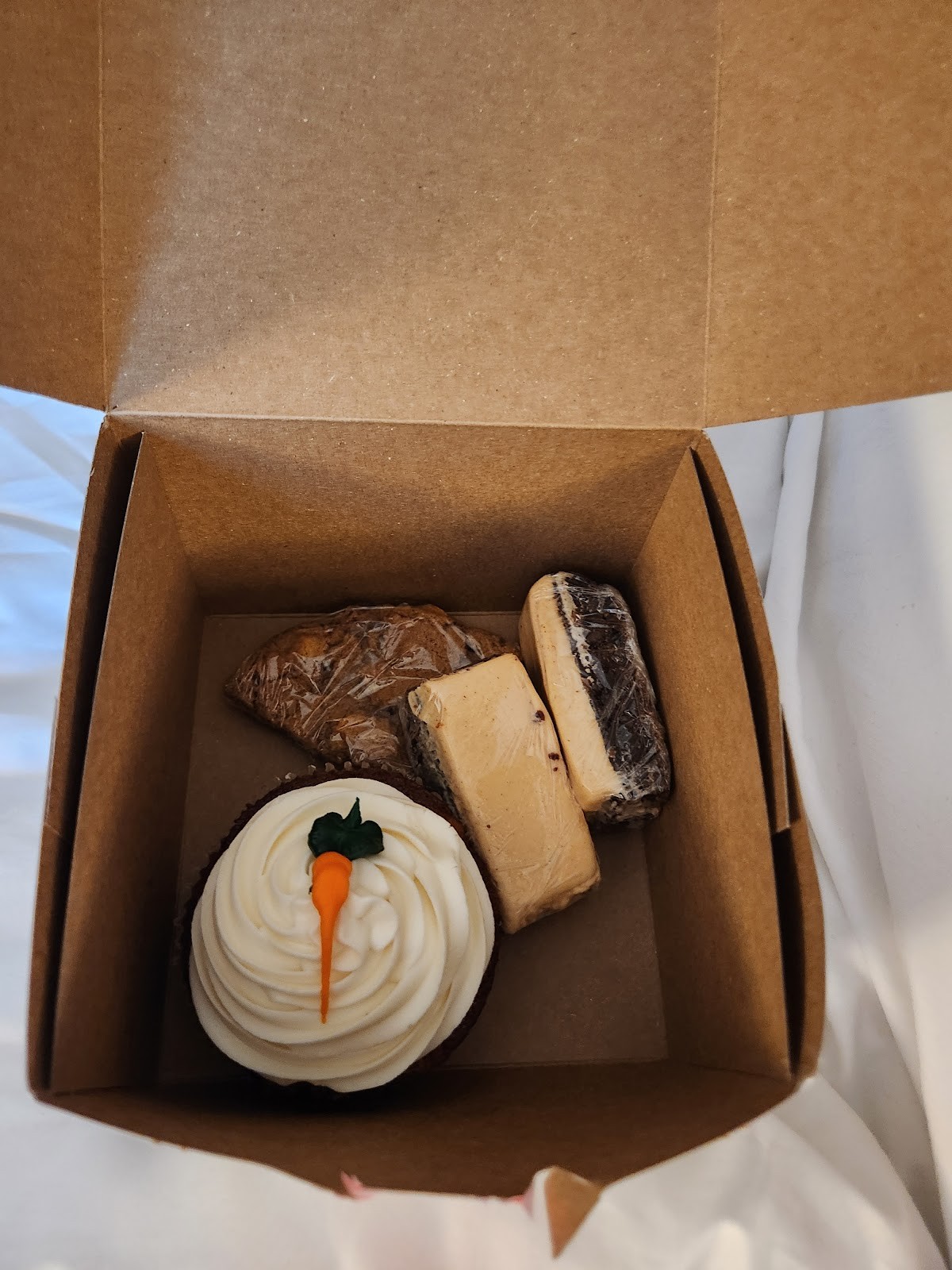 Piece of Cake: food & drinks