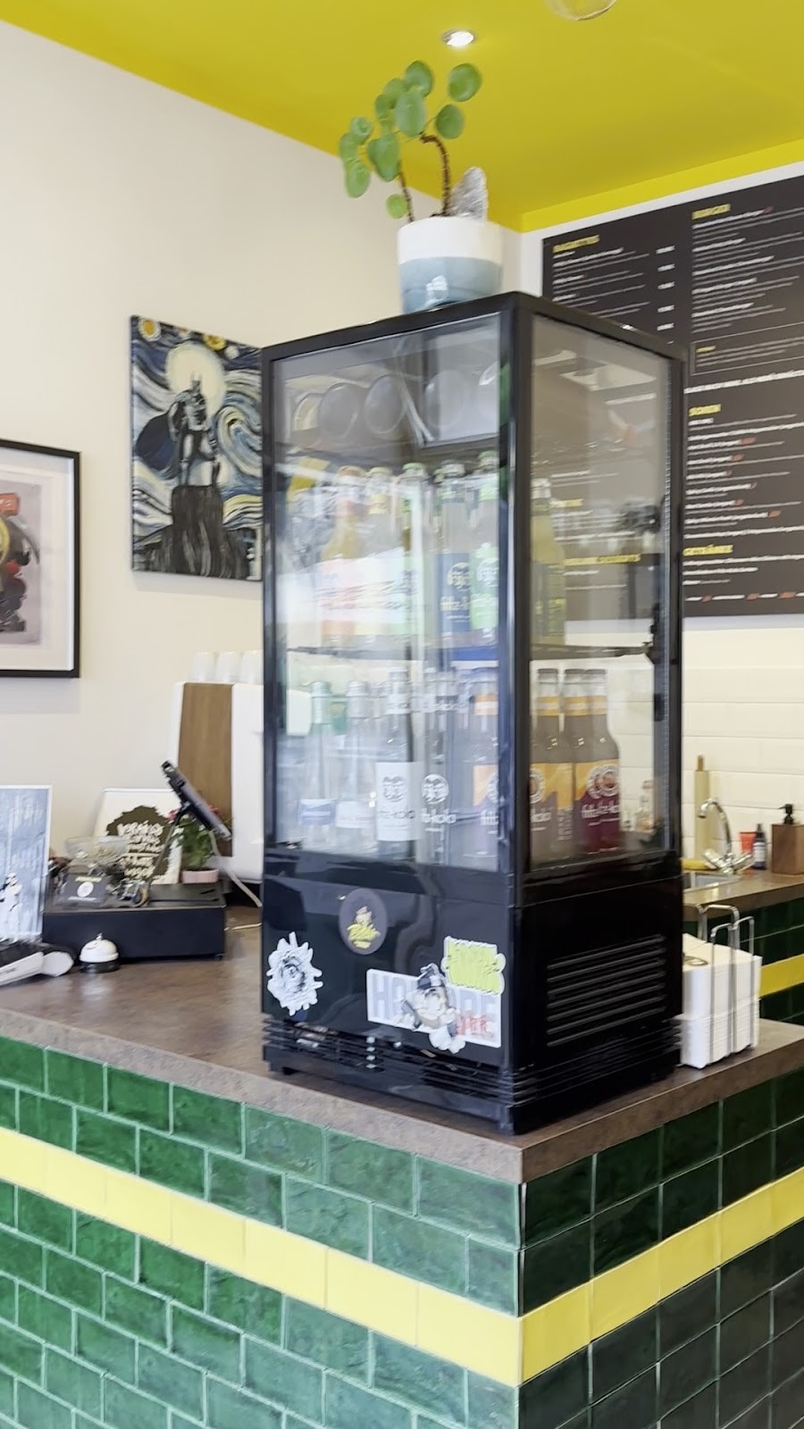 Bibis Baguettes & Burger: the place