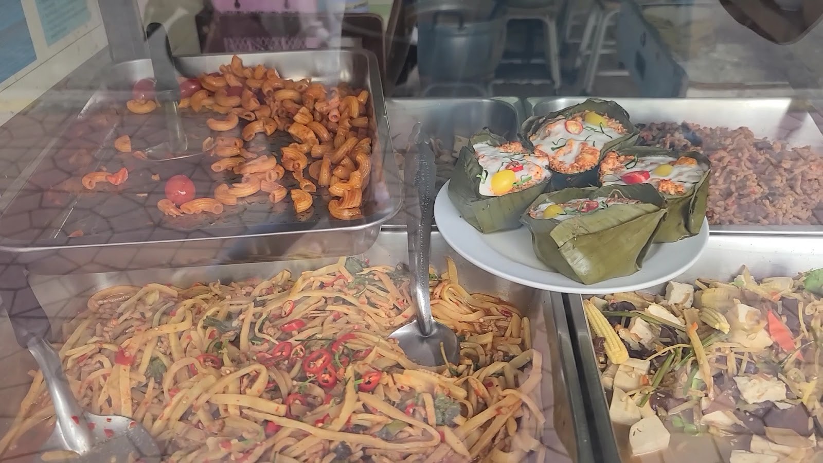 Arawy Vegetarian Food: food & drinks