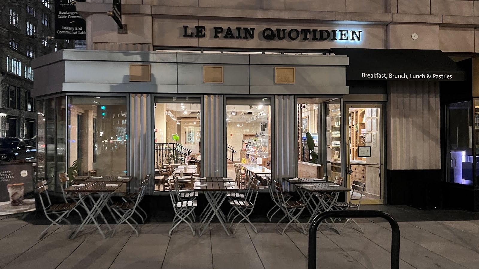 Le Pain Quotidien: the place